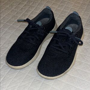 allbirds Women’s Blue Mizzle Wool Sneakers with Cream Sole